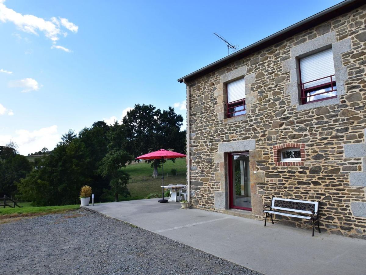 Cosy Chalet With Private Garden In Normandy Isigny-le-Buat Exteriér fotografie
