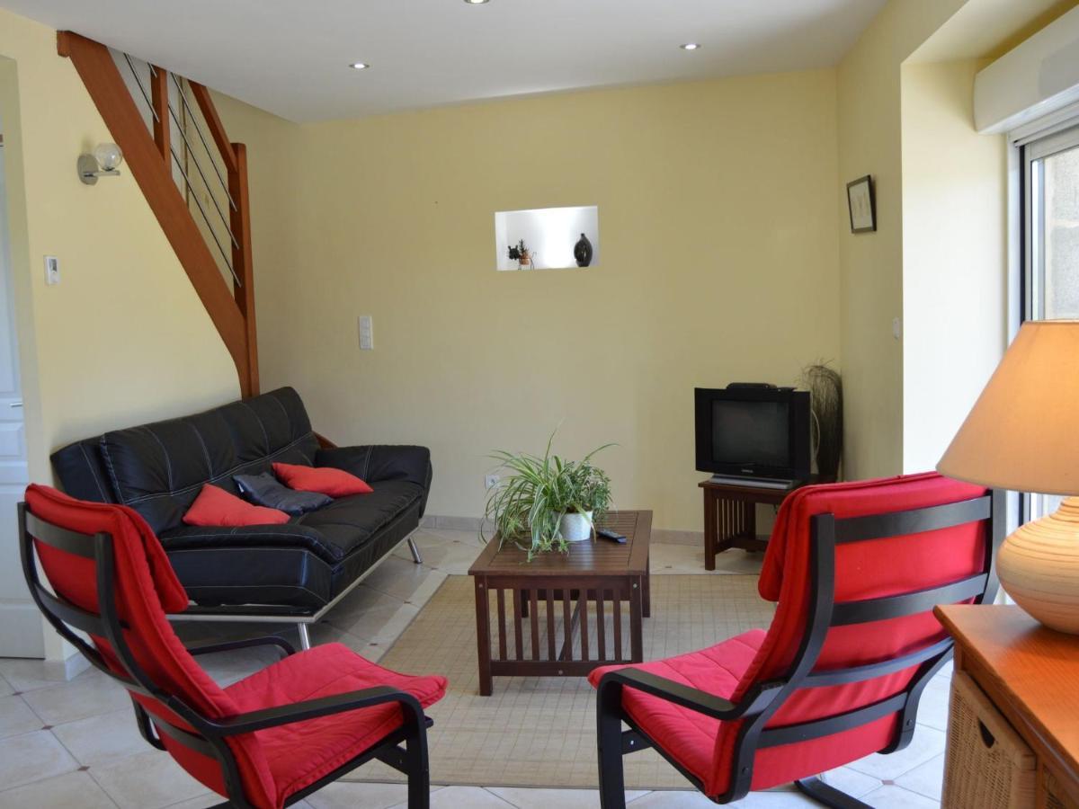 Cosy Chalet With Private Garden In Normandy Isigny-le-Buat Exteriér fotografie
